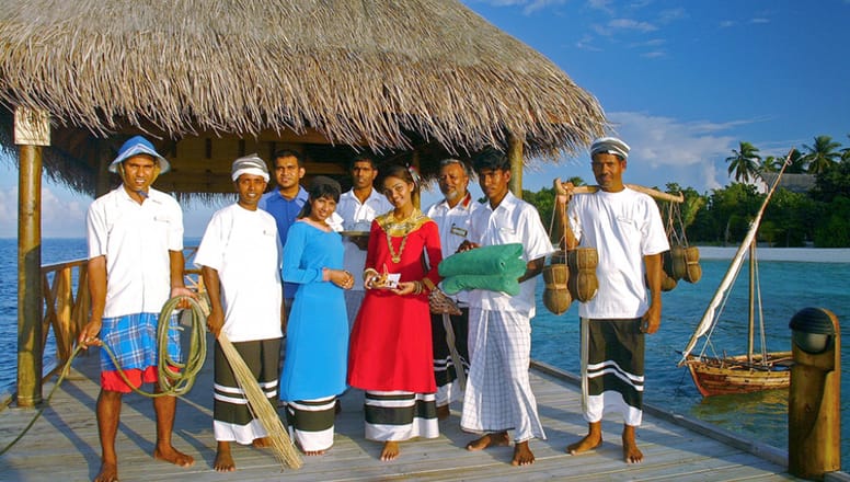 What is the history of the Maldives?